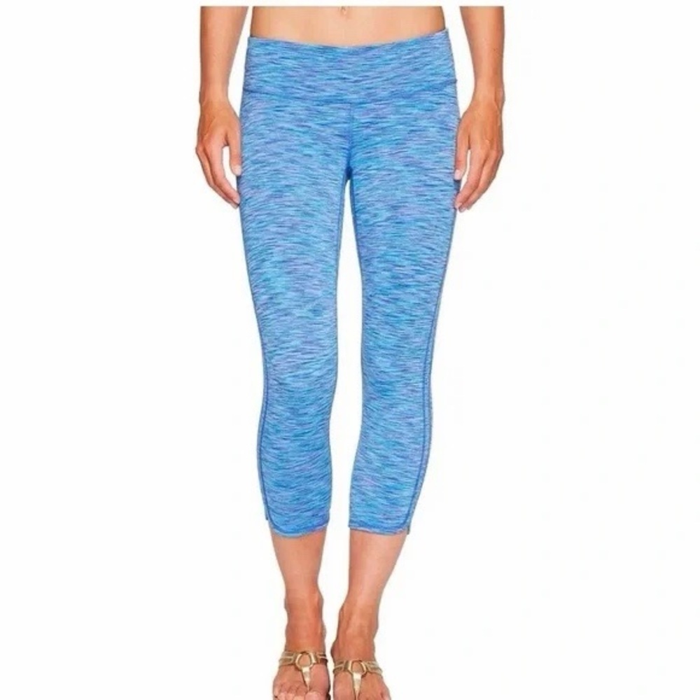 Lilly Pulitzer Luxletic Weekender Cropped Legging in Iris Blue Space Dye, size M